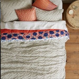ANTHROPOLOGIE CHEVRON BEDDING